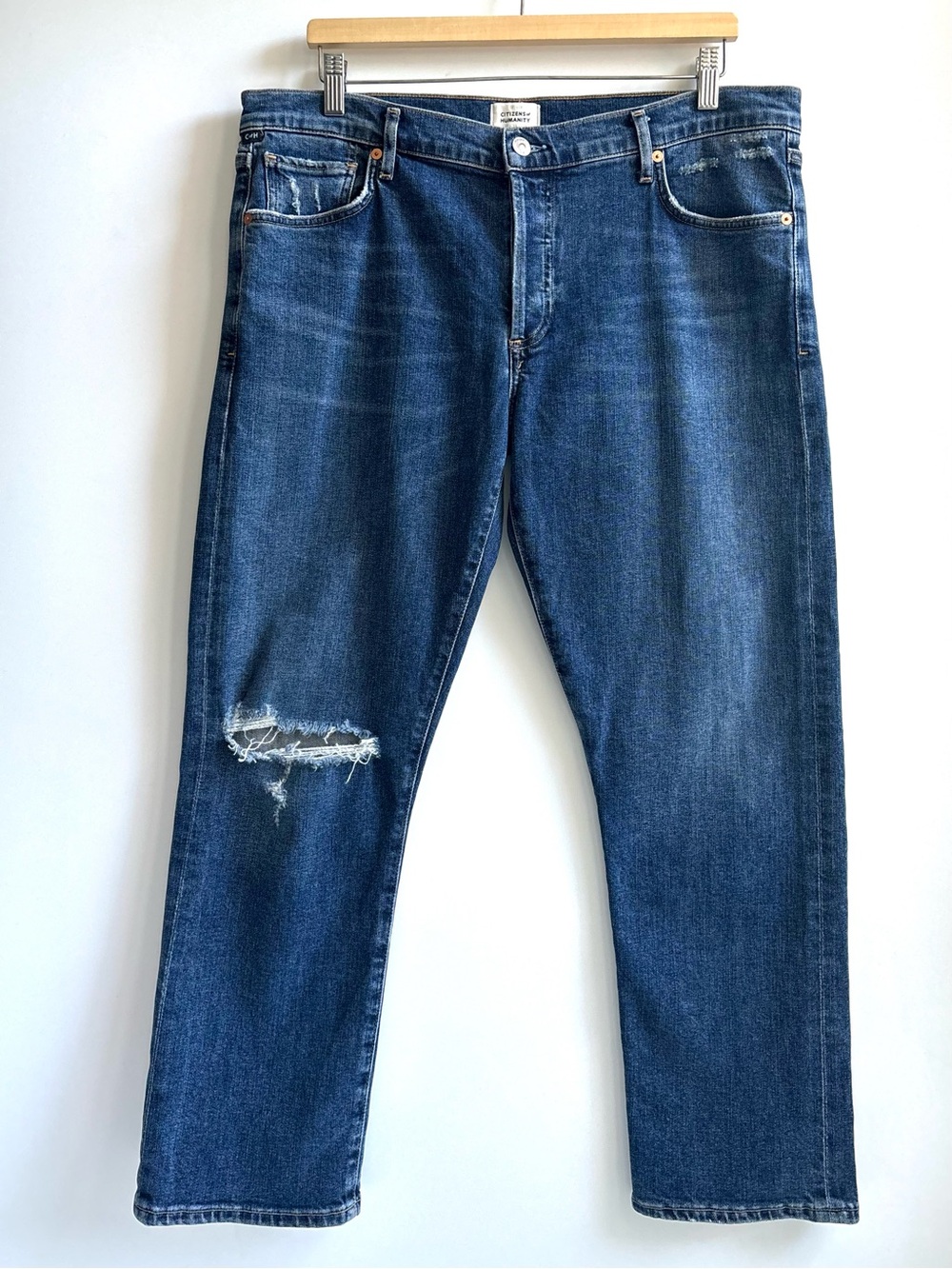 Citizen of Humanity Emerson Slim Boyfriend Distressed Cropped Jeans Size 31